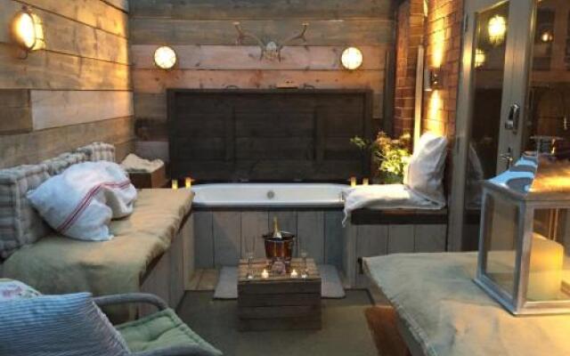Cheshire Boutique Barns