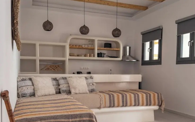 Alonia Suites