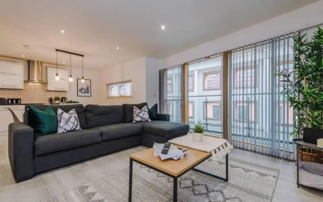 Charming 2 bedroom in Central Lpl - parking included!