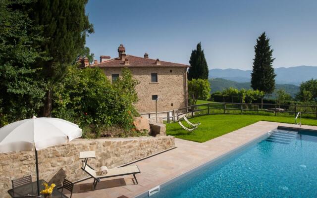 Sleeps: 12 (6 bedrooms, 6 bathrooms) 450 m2. Private garden and the pool (5x12 mts – 1,30mts depth),-VILLA LEOPOLDINA