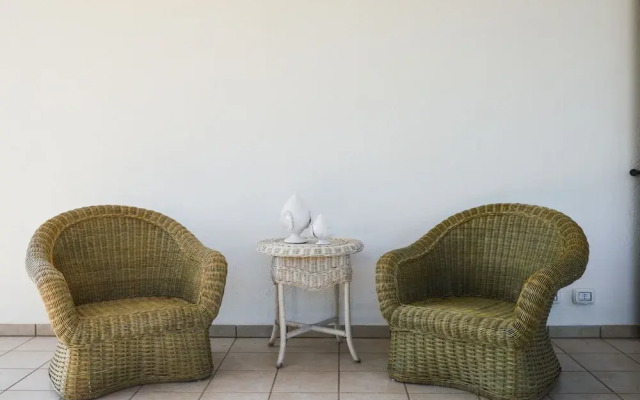 Marie Maison Salinola