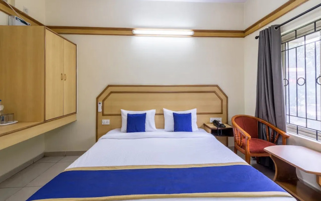 OYO 649 Hotel Ajantha Trinity Inn
