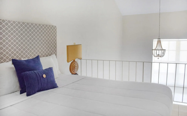 Coral Reef Suites