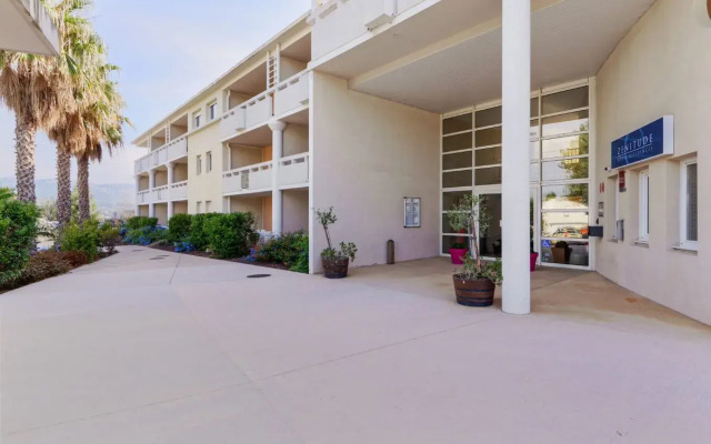 Comfort Aparthotel Six-Fours