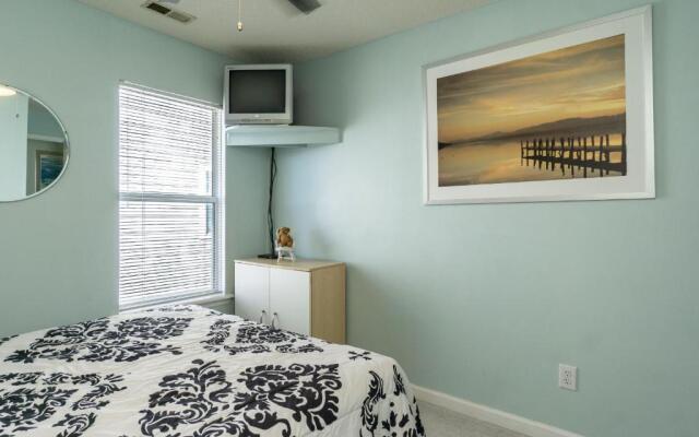 See Otter by Oak Island Accommodations