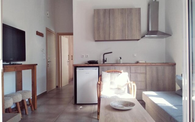 Niki Family Apartments / Loft Suite