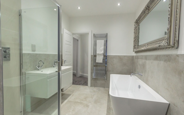 3 Bed- The Regency Suite