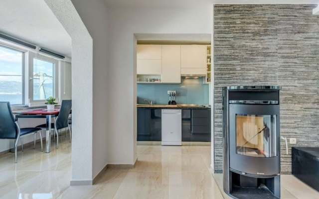 Luxurious Holiday Home in Arbanija with Hot Tub