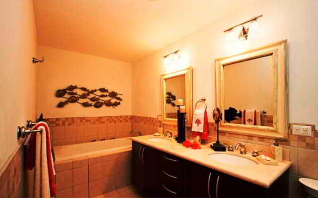 Casa del Sol -Villas Catalinas