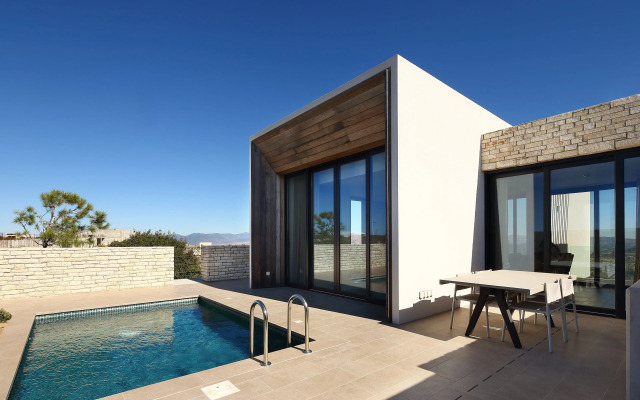 Minthis Resort