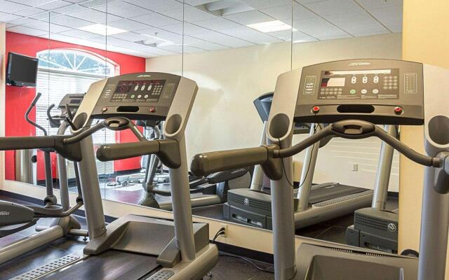 Comfort Inn & Suites Virginia Beach - Norfolk Airport