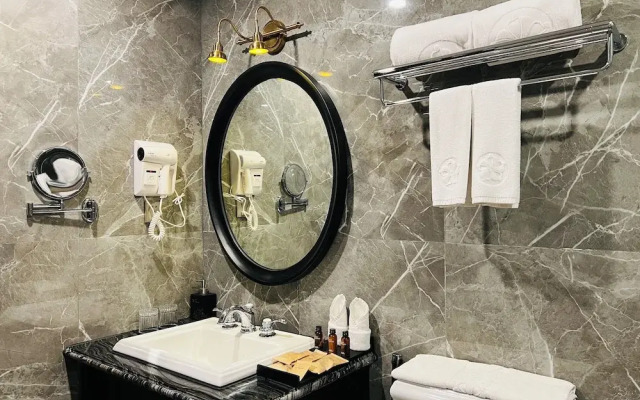 Hotel du Monde Classic