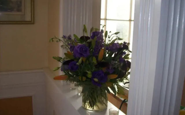 Youngtown Inn & Restaurant