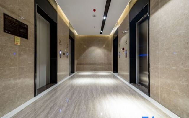 U House Apartment (Shenzhen Futian Exhibition Center store)