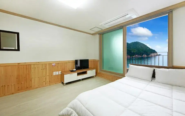 Samcheok Haega Pension