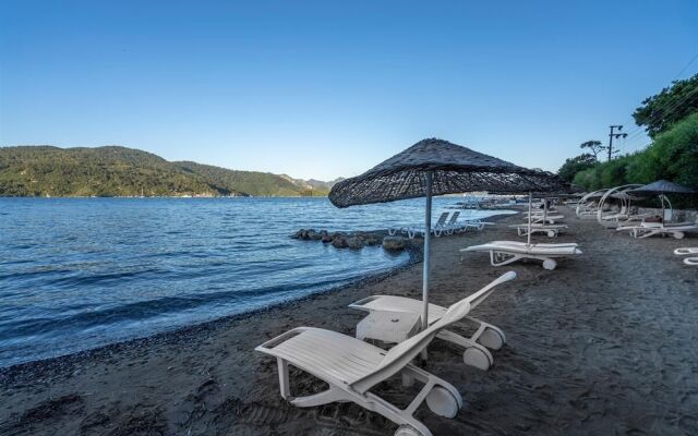 Club Bellamare  Beach