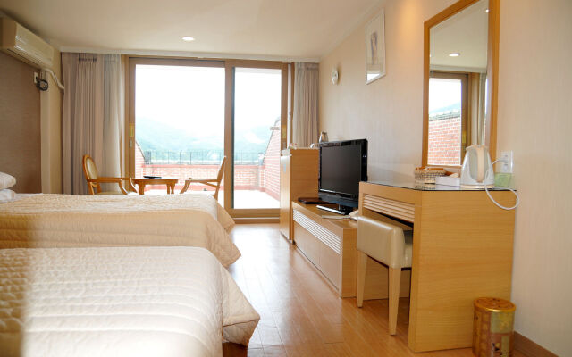 Chungju Suanbo Park Hotel