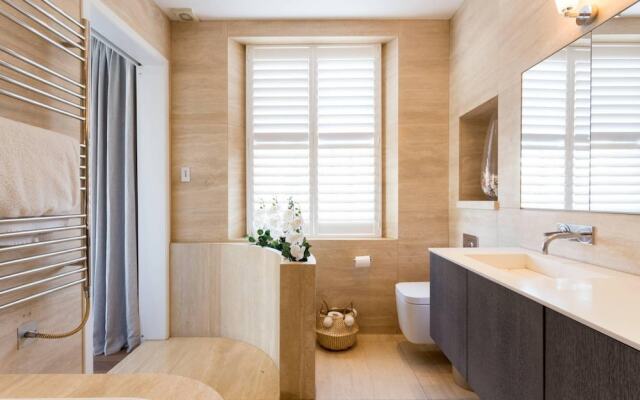 Spectacular Unique 4bed House in Pimlico