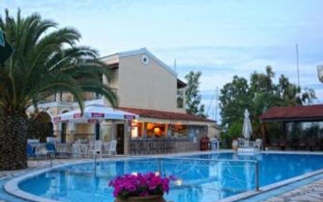 Zefiros Apartments