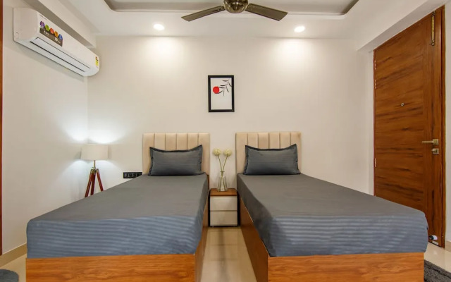 Wandr Aries - Sector 47, Near Medicity Medanta, Jharsa Road