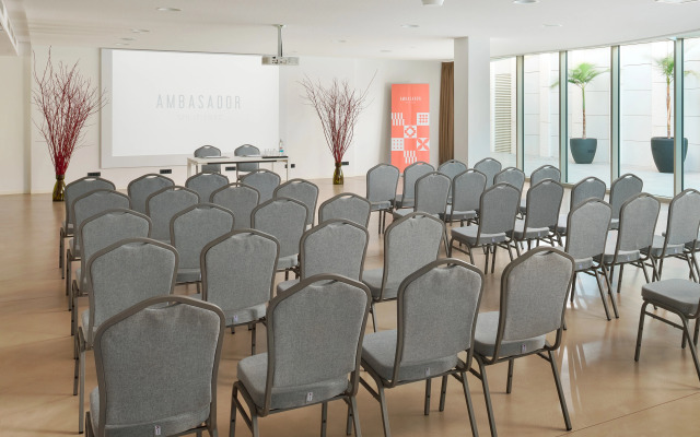 Hotel Ambasador