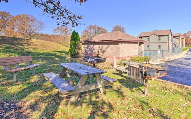 Pool Access & Private Patio: Branson West Condo!
