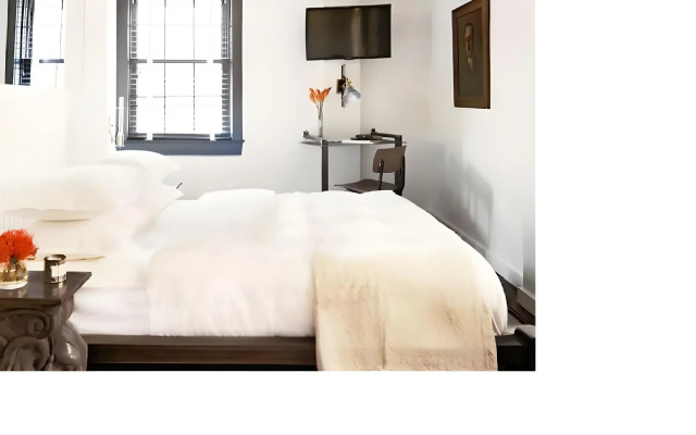 Neptune, an Ash Hotel