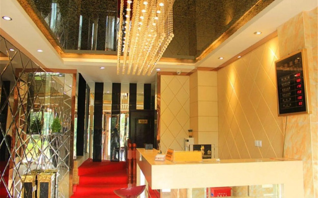 Moos Hotel (Shanghai Jiuting Subway Station)