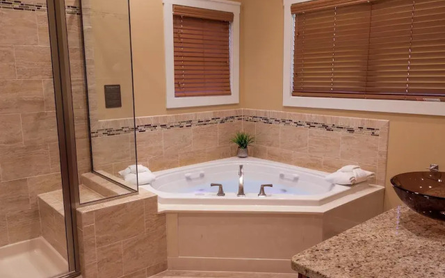 Massanutten's Regal Vistas by Tripforth