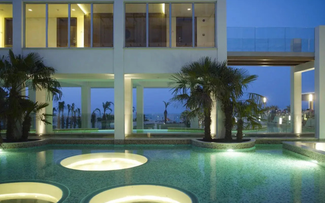 Sunrise Pearl Hotel & Spa