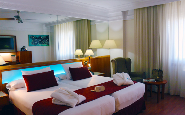 Catalonia Plaza España Hotel & Spa
