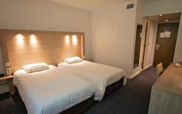 Hotel Kyriad Nemours