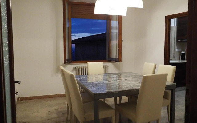Sartinicco Apartment