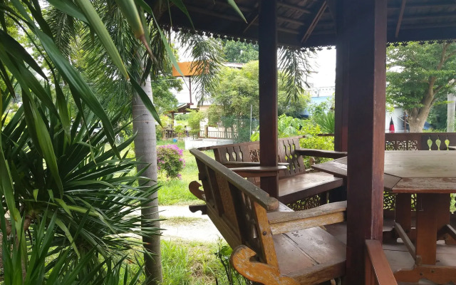 Rachamanee Resort