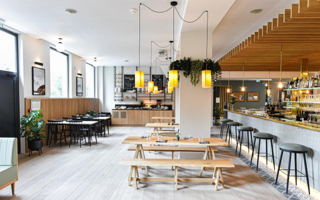 Plan B Hotel - Living Chamonix