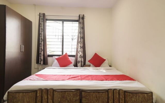 OYO 28089 Uk Service Apartment