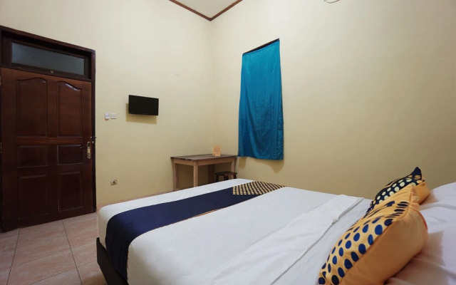 SPOT ON 2530 Tiga Mas Inn