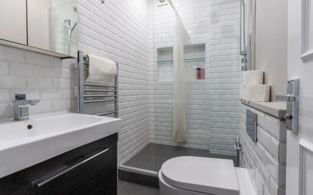 Marble Arch Apartments