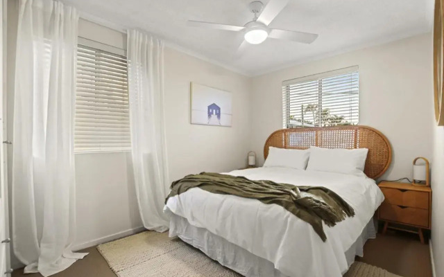 Minya Court 4 12 Esplanade Headland Kings Beach