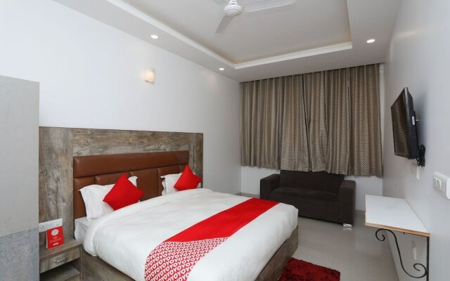 Hotel Gracious by OYO Rooms