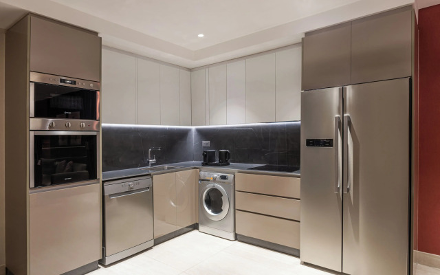 Doubletree By Hilton Amman Hotel & Residences