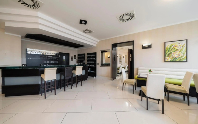Astory Hotel