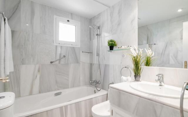 OleHolidays Guadalmina Golf Plaza