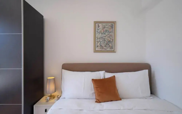 Tyms 1BR 1BA Apt Yongxin Century