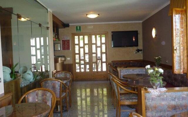 Residence Hotel Maxi