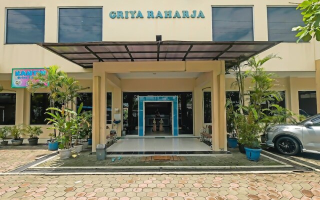 OYO 92454 Griya Raharja Guest House Syariah