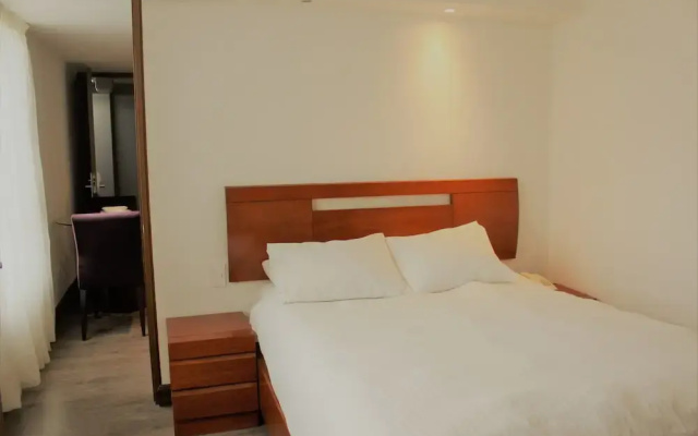 Condesa Suites