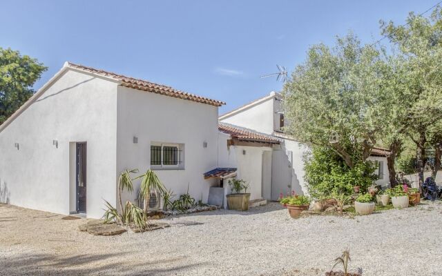 Villa in La Cadiere-d'azur With Private Pool