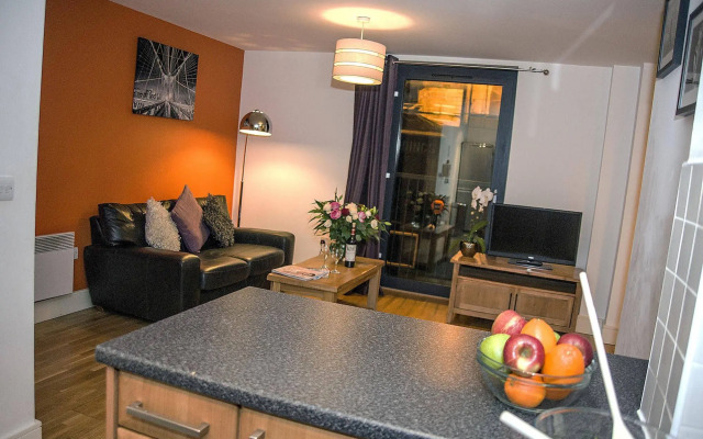 Base Serviced Apartments - Cumberland Street