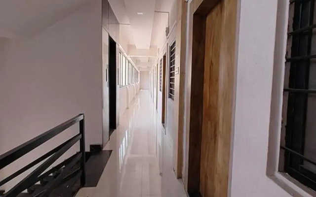 Fabhotel Ace Executive